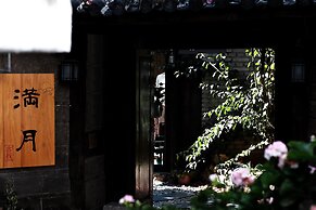 Full moon Inn Lijiang