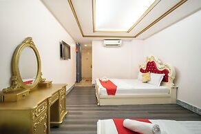 Crowne Bui Vien Hotel