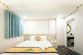 Crowne Bui Vien Hotel