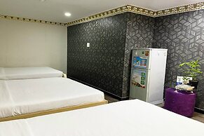 Crowne Bui Vien Hotel
