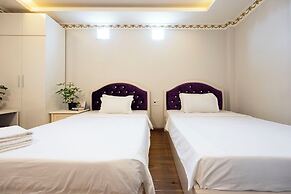 Crowne Bui Vien Hotel