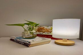 Crowne Bui Vien Hotel