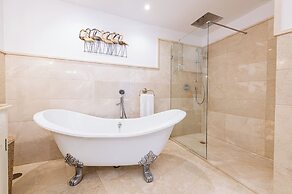 Solaga Souviron Suits