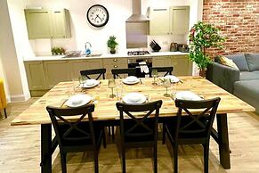 Brand New- Beach Breeze - Family Friendly-internet