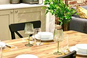 Brand New- Beach Breeze - Family Friendly-internet