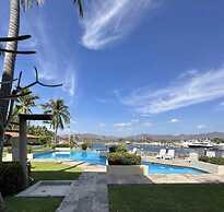 Marina-access Apartment in Peaceful Ixtapa