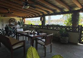 Marina-access Apartment in Peaceful Ixtapa