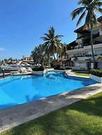 Marina-access Apartment in Peaceful Ixtapa