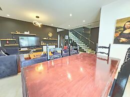 Stylish Luxe House with Garden Marsa