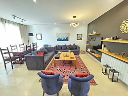 Stylish Luxe House with Garden Marsa