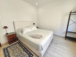 Stylish Luxe House with Garden Marsa