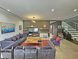Stylish Luxe House with Garden Marsa
