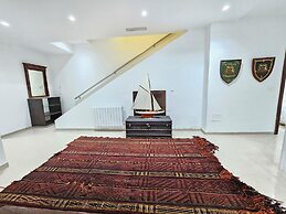 Stylish Luxe House with Garden Marsa