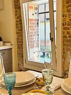 Graceful Venice Barnaba Suite