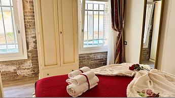 Graceful Venice Barnaba Suite