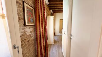 Graceful Venice Barnaba Suite