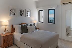 Phaedrus Living Seaview Phinikoudes Flat