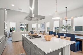 Serenity Shore 305 SOU