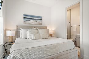 Serenity Shore 305 SOU