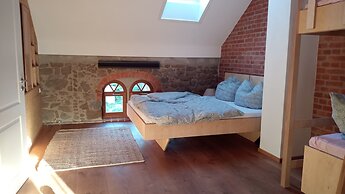 Maisonette Wohnung mit Sauna, Nähe Sächsische Schweiz