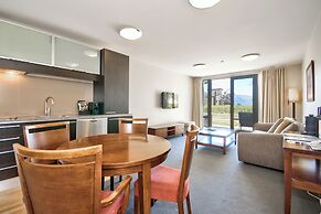 THE BEACON - TOWN CENTER APARTMENT 622