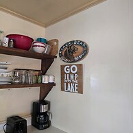 Paddler's Rest Lakeside Cabins and Hotel