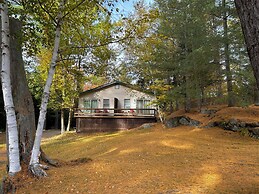 Paddler's Rest Lakeside Cabins and Hotel