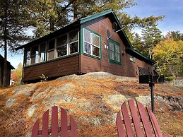 Paddler's Rest Lakeside Cabins and Hotel