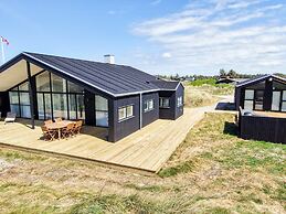 5 Star Holiday Home in Lokken