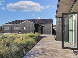 5 Star Holiday Home in Lokken