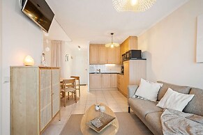 Appealing Apartment With Sea-view