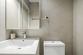 Appealing Apartment With Sea-view