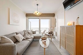 Appealing Apartment With Sea-view