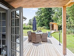 5 Star Holiday Home in Vaeggerlose