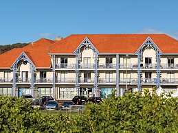 Spacious Duplex Apartment Close to the Ocean