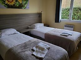 Nice Holiday Home With Shared Pool