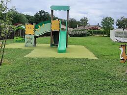 Nice Holiday Home With Shared Pool