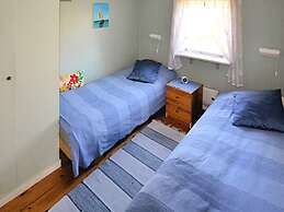 Lovely Holiday Home Near the Beach