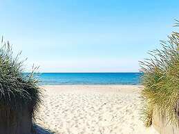 Lovely Holiday Home Near the Beach