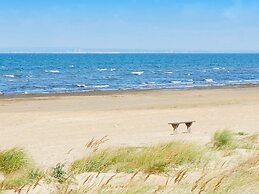 Lovely Holiday Home Near the Beach-by Traum