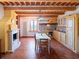 Apartment in a Farmhouse With 2 Pools