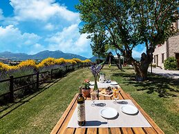 Apartment in a Farmhouse With 2 Pools