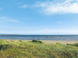 6 Person Holiday Home in Skummeslovsstrand