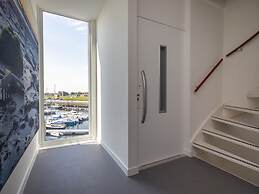 Luxury Apartment With Water Views