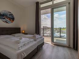 Luxury Apartment With Water Views