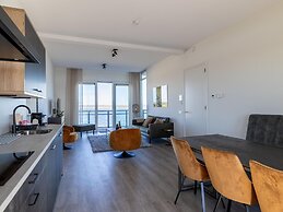Luxury Apartment With Water Views