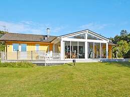 9 Person Holiday Home in Skummeslovsstrand