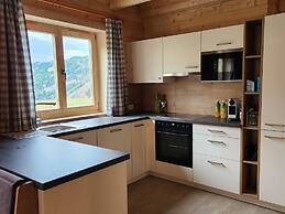 Alpine hut in Rauris ski Hiking Area With Sauna