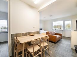 Beautiful Apartment Near Recreational Facility