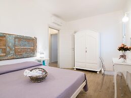 Bright Apartment in a Farmhouse With Swimming Pool